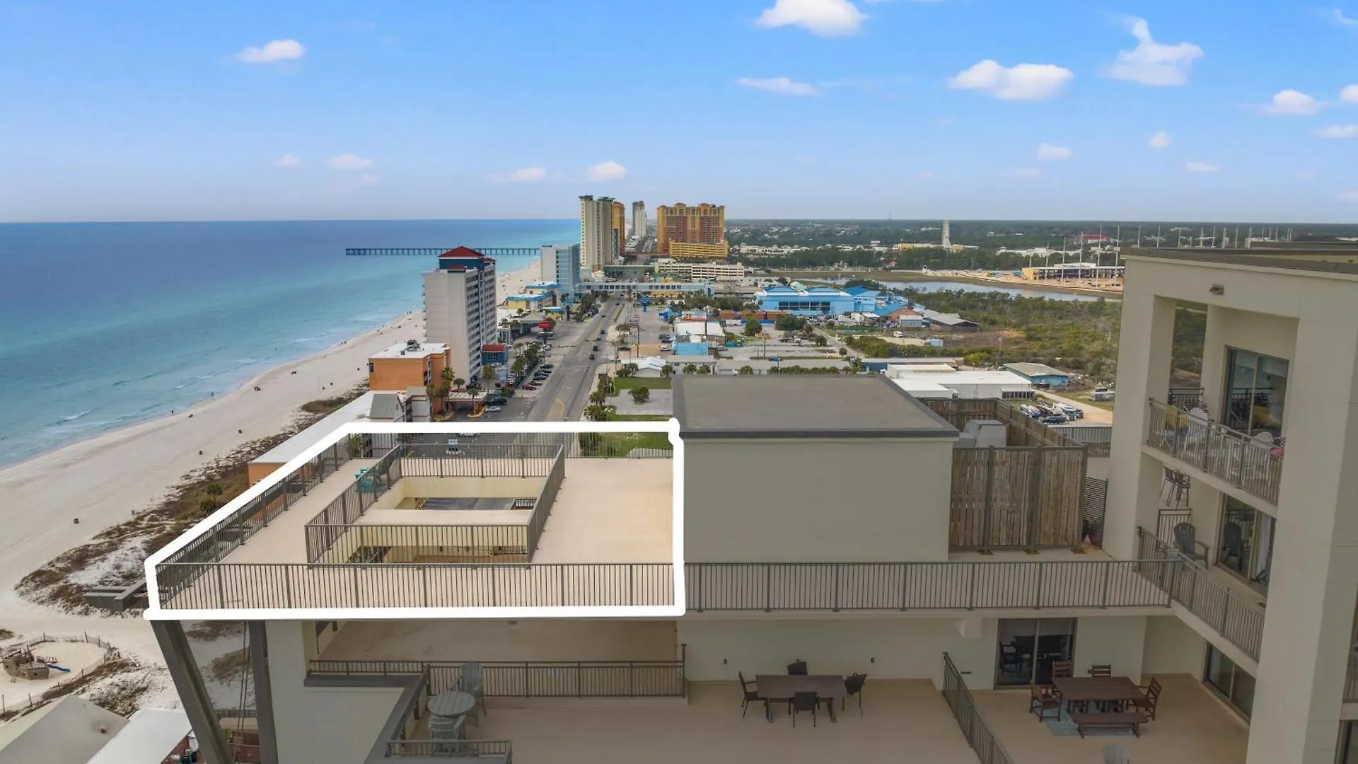 Rooftop Views Of The Gulf! 1800 Square Foot Private Rooftop Terrace! Panama City Beach